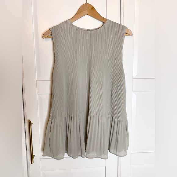 NWT H&M flowy blouse - Picture 1 of 7